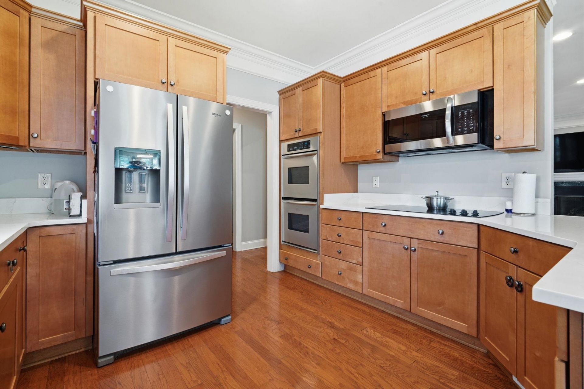 1421 Shoreline Dr. Photo 9