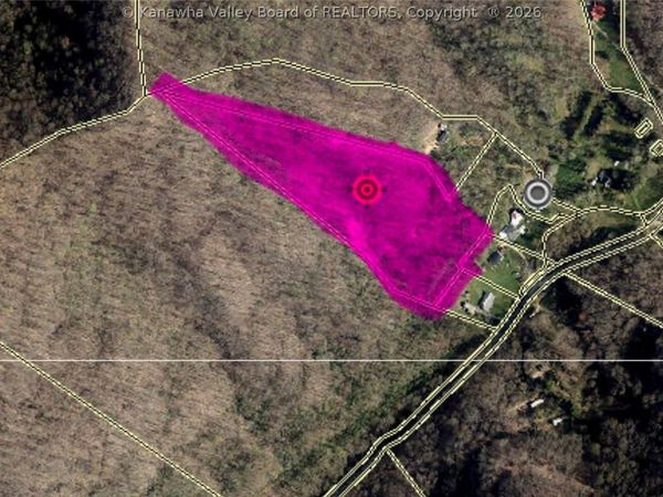159 Honeysuckle Lane, Peytona, WV 25154