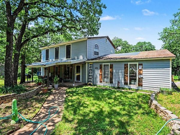 7184 Base Street, Azle, TX 76020