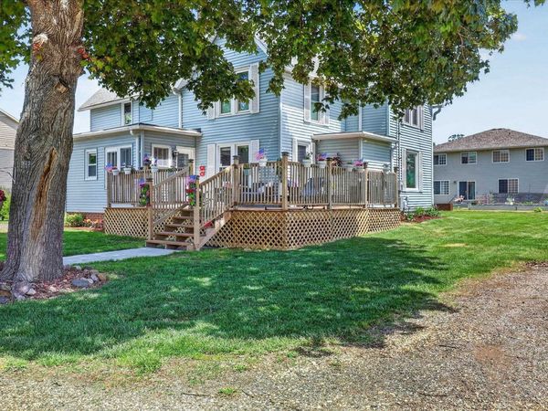 1800 E Main Street, Stoughton, WI 53589