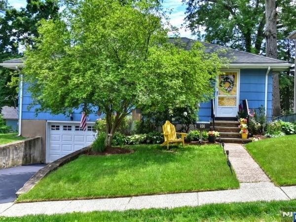 90 Grove Street, WALDWICK, NJ 07463