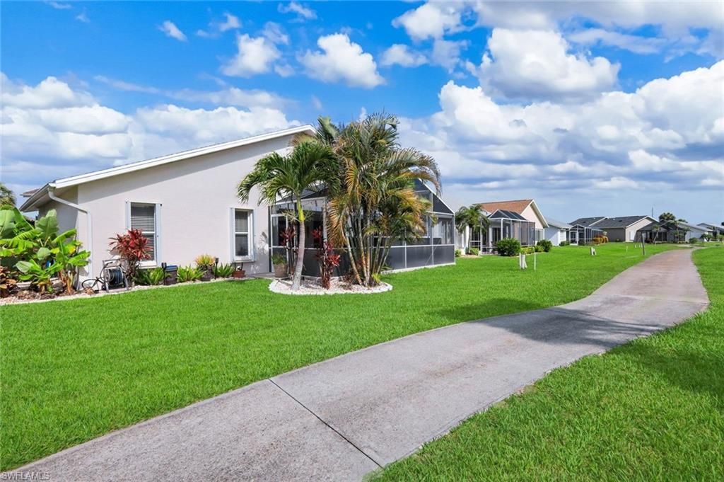 17740 Pineapple Palm Ct, North Fort Myers, FL 33917 Photo