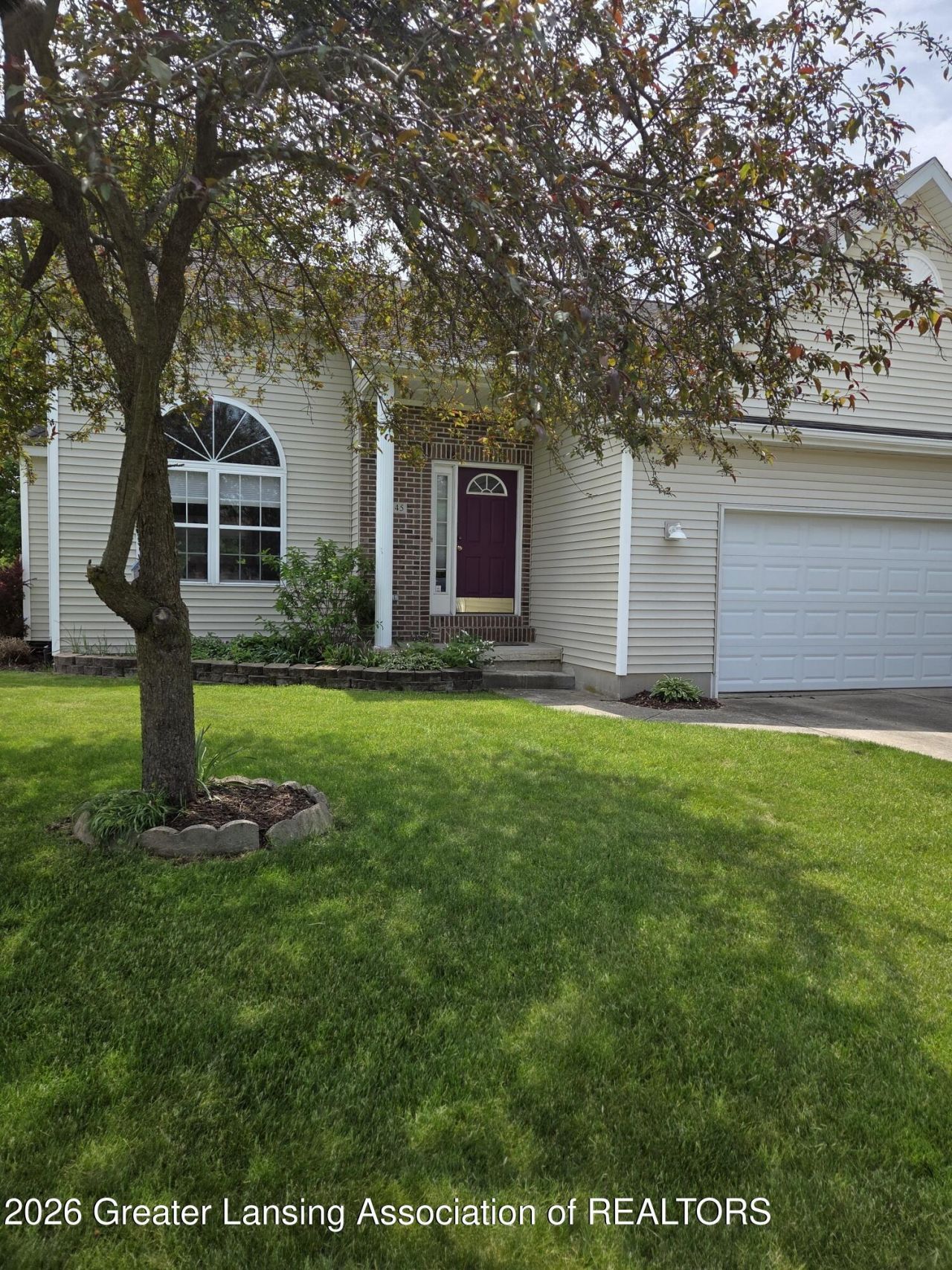 6145 Lindsey Lane, Lansing, MI 48911 Main Photo
