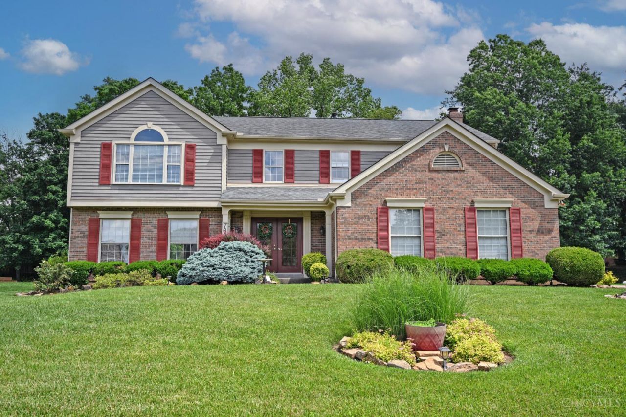 7664 Hampton Place Lane Cincinnati, OH 45244