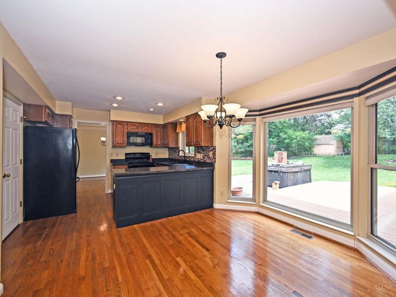 7664 Hampton Place Lane, Cincinnati, OH 45244 Photo 17