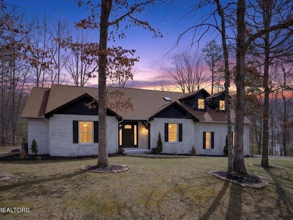 204 Meadowview Drive, Crossville, TN 38558