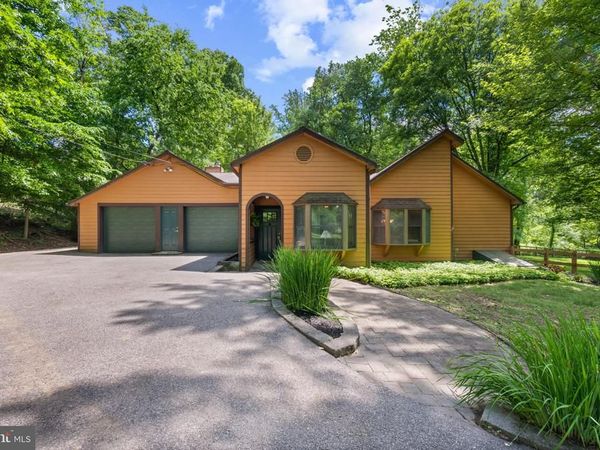 29 MAPLE AVENUE, CATONSVILLE, MD 21228