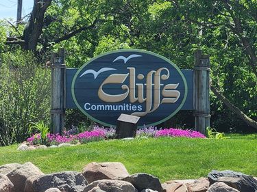 804 Cliffs Drive, Unit 205 F, Ypsilanti, MI 48198