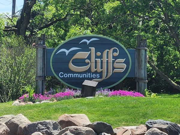 804 Cliffs Drive, Unit 205 F, Ypsilanti, MI 48198