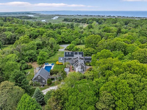 7 Hill Wood Way, East Sandwich, MA 02537