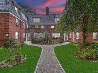 64 Pinewood Road, Unit TB, Hartsdale, NY 10530