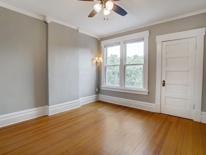 19 E Deshler Avenue , Columbus, OH 43206 Photo 6