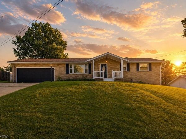 1704 Plymouth Knoll Avenue NW, Massillon, OH 44646