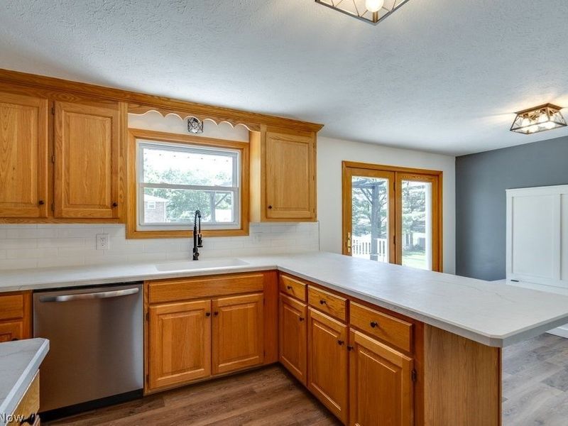 1704 Plymouth Knoll Avenue NW, Massillon, OH 44646 Photo 9