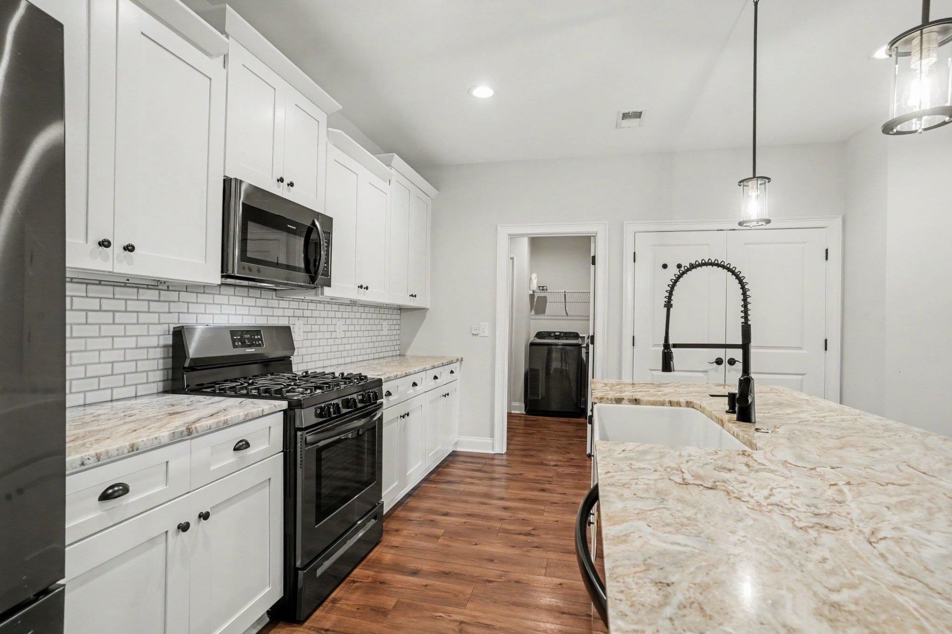 663 Belmont Dr. Photo 13