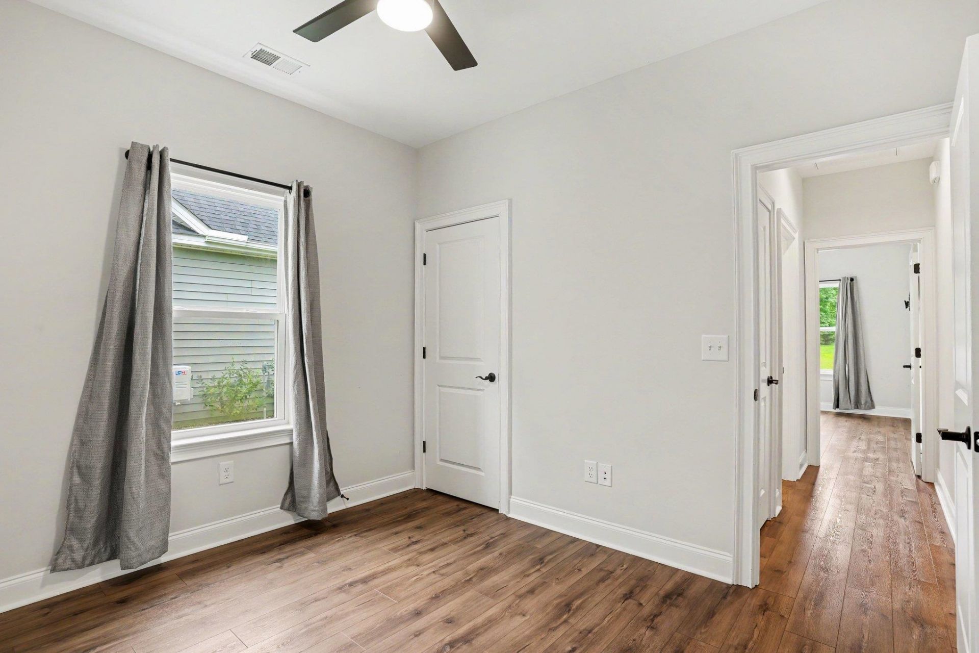 663 Belmont Dr. Photo 18