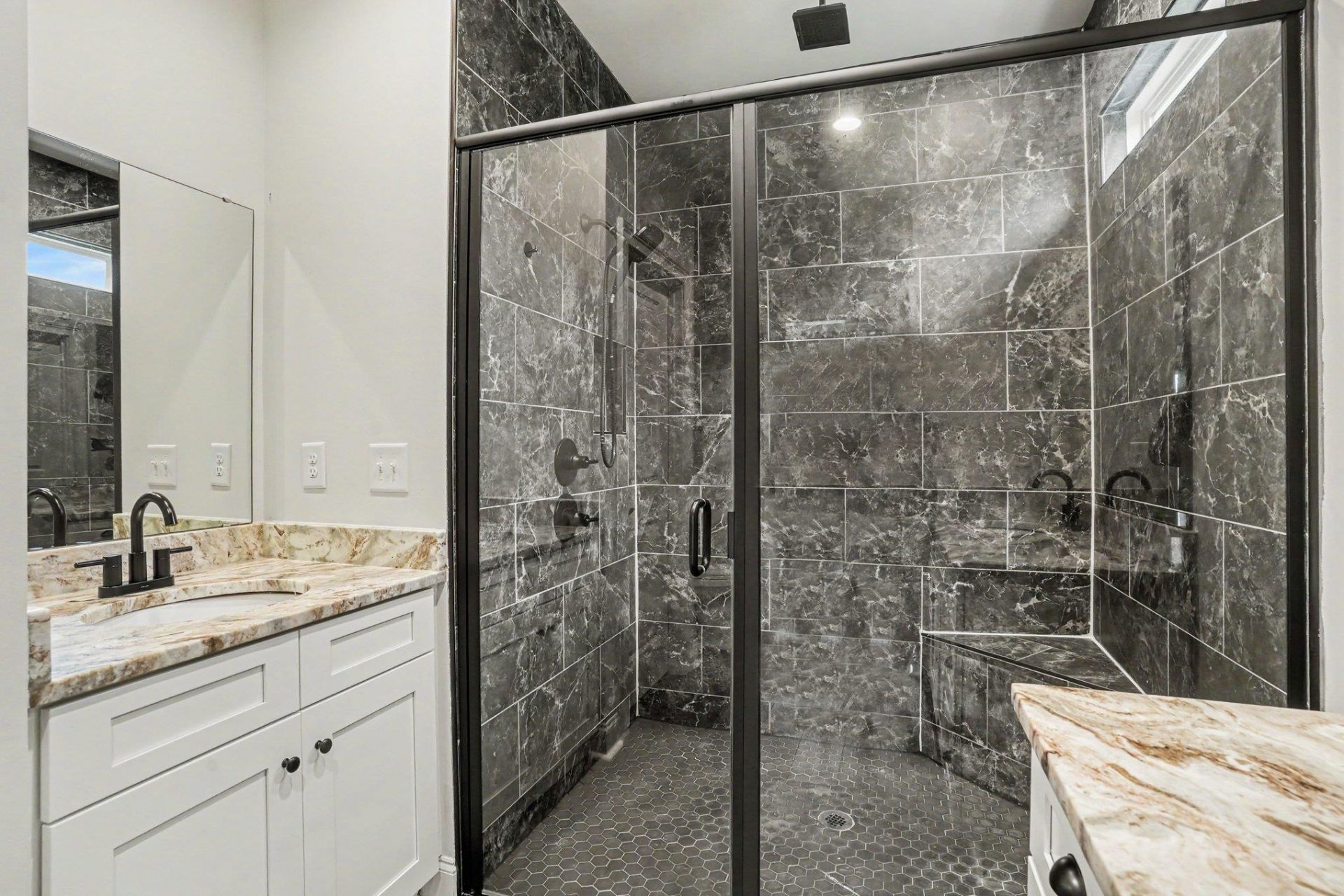 663 Belmont Dr. Photo 22