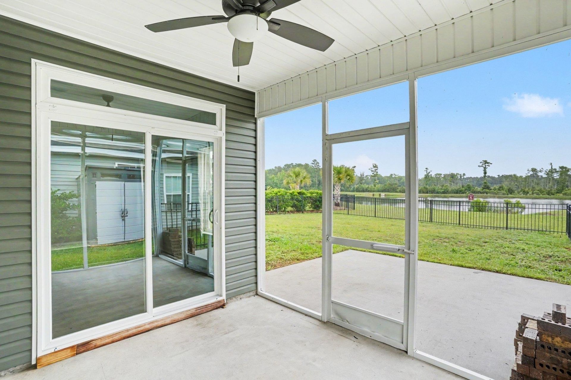 663 Belmont Dr. Photo 26