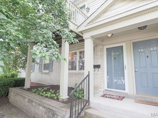 1539 Swallow Drive , Brentwood, MO 63144