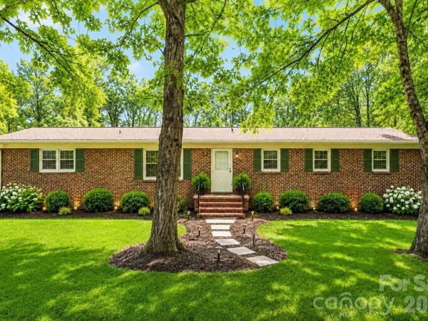 211 Lakeview Road, Cherryville, NC 28021