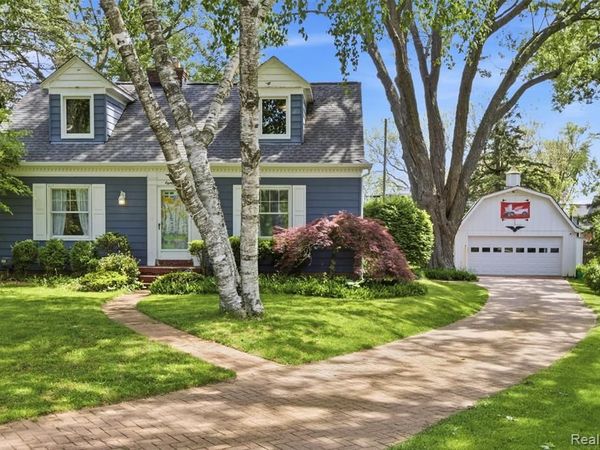85 Hill Circle Drive, Waterford Twp, MI 48328