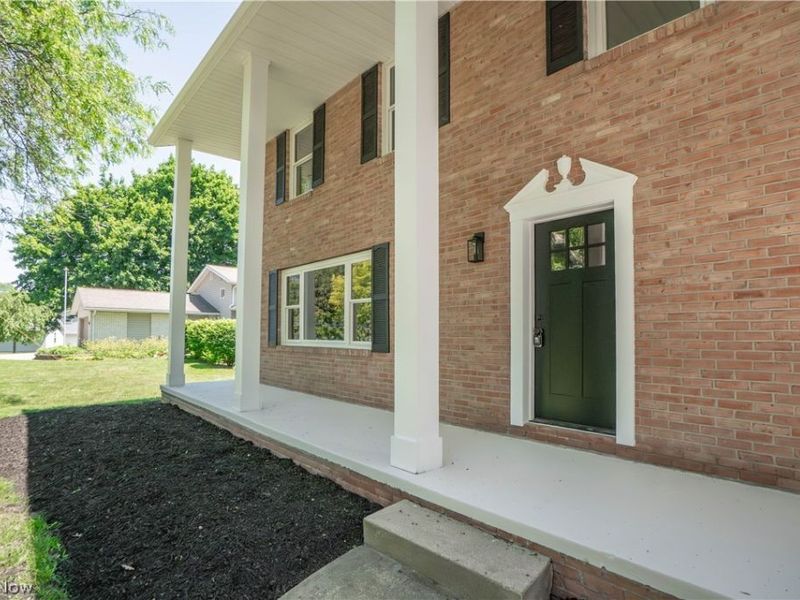 3648 Mulberry Street NW, Uniontown, OH 44685 Photo 2