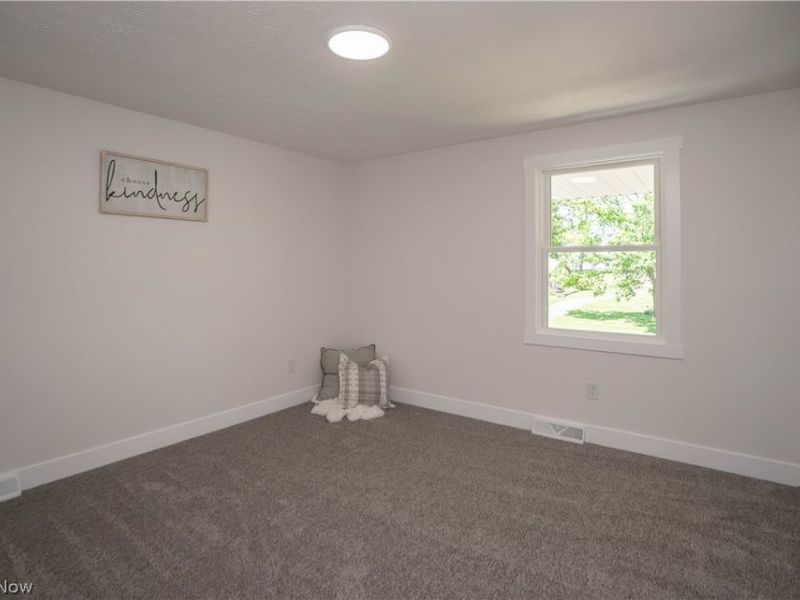 3648 Mulberry Street NW, Uniontown, OH 44685 Photo 28