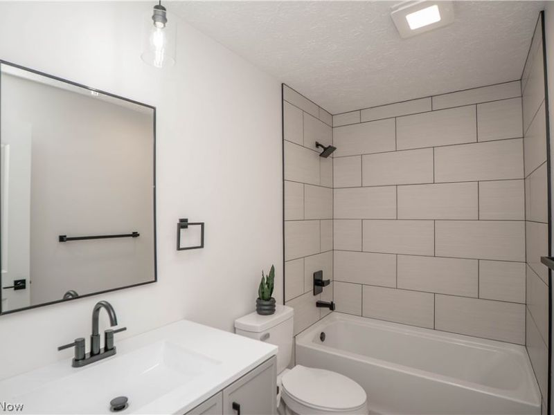 3648 Mulberry Street NW, Uniontown, OH 44685 Photo 30