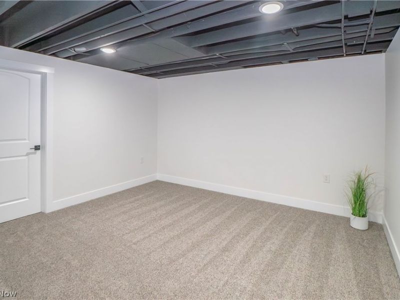 3648 Mulberry Street NW, Uniontown, OH 44685 Photo 35