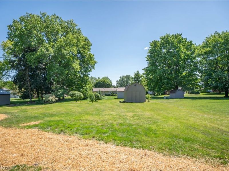 3648 Mulberry Street NW, Uniontown, OH 44685 Photo 40