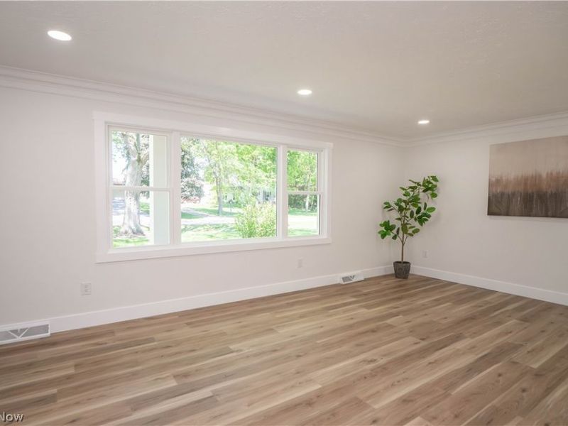 3648 Mulberry Street NW, Uniontown, OH 44685 Photo 5