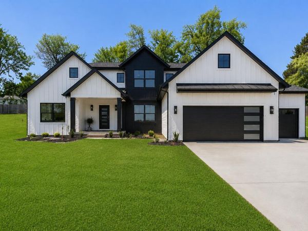 383 Rogue River View Drive NE, Rockford, MI 49341
