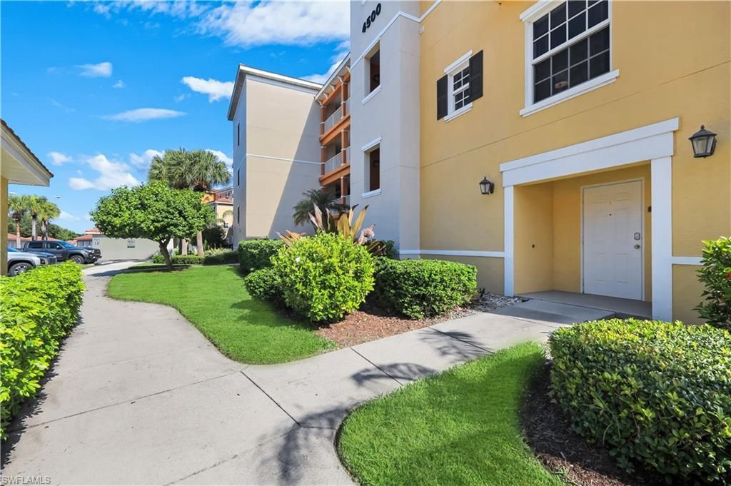 4500 Botanical Place Cir, Unit 107, Naples, FL 34112 Photo