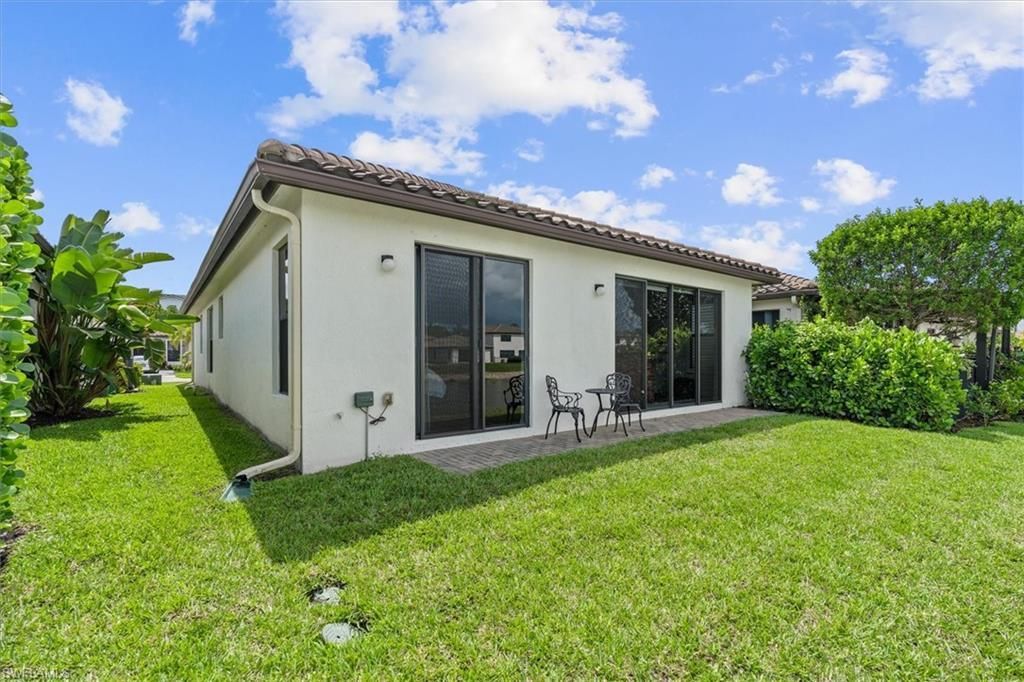 8968 Madrid Cir , Naples, FL 34104 Photo