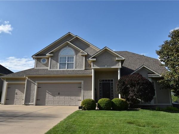 2500 SW Kristin Drive, Lee's Summit, MO 64082