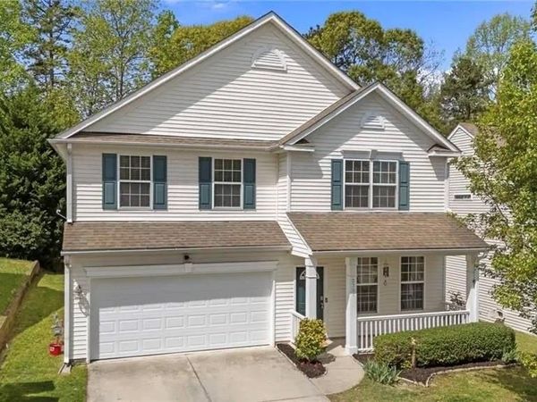 2211 Rindle Drive , High Point, NC 27262