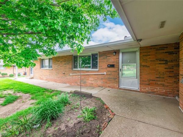 21834 River Oaks Drive , Unit E2, Rocky River, OH 44116