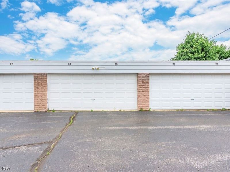 21834 River Oaks Drive , Unit E2, Rocky River, OH 44116 Photo 12