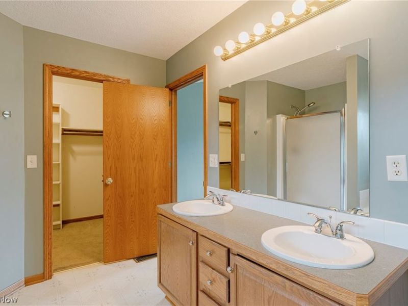 3790 Piperglen Avenue NW, Massillon, OH 44646 Photo 24