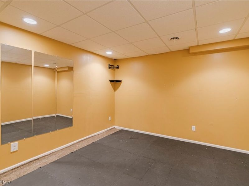 3790 Piperglen Avenue NW, Massillon, OH 44646 Photo 36