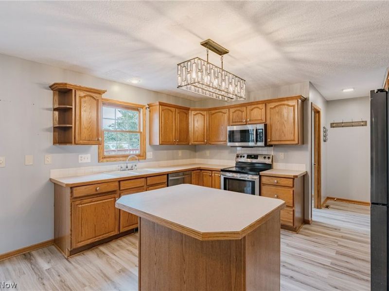 3790 Piperglen Avenue NW, Massillon, OH 44646 Photo 8