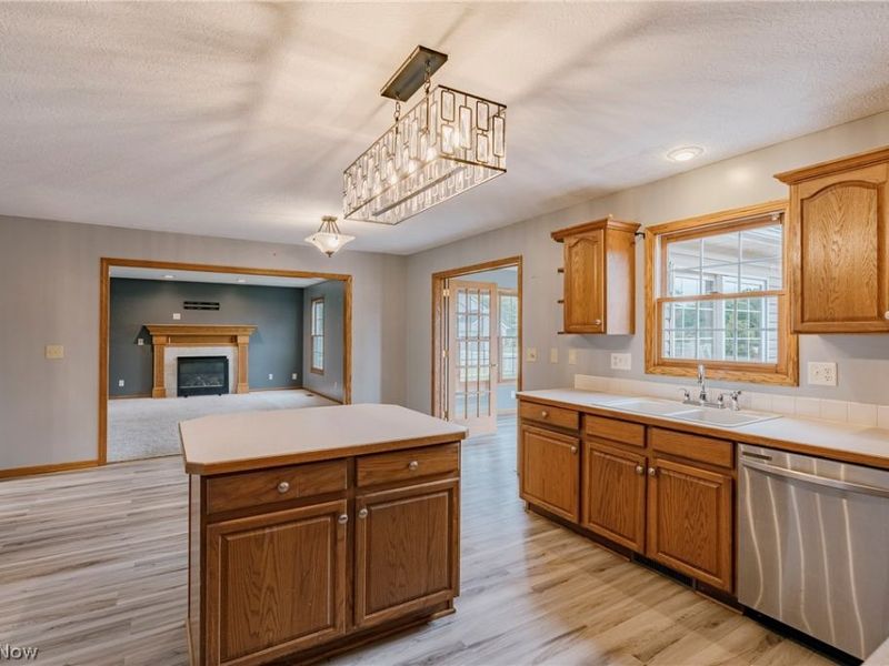 3790 Piperglen Avenue NW, Massillon, OH 44646 Photo 9
