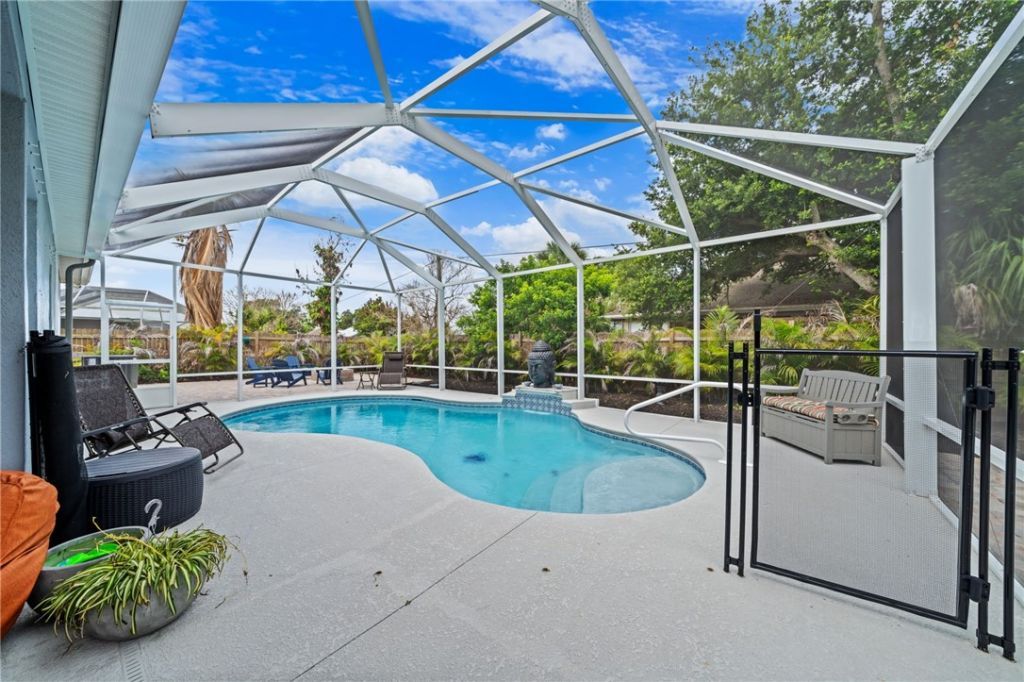 858 George Street, Sebastian, FL 32958 Photo