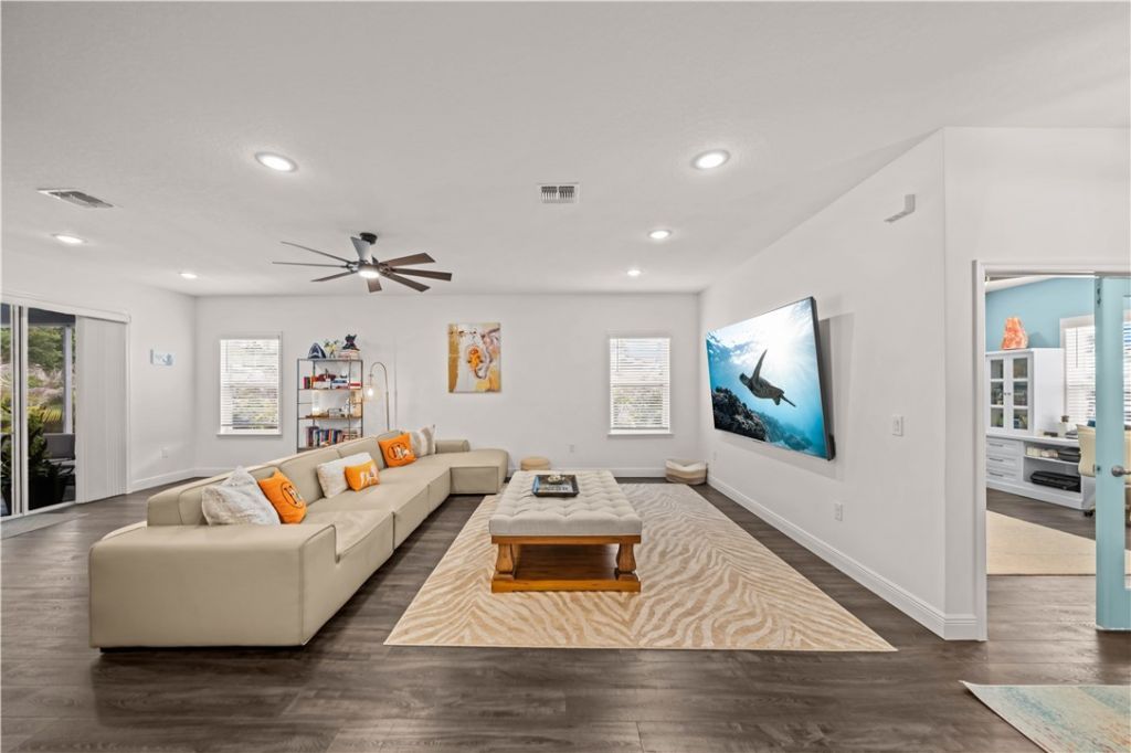 858 George Street, Sebastian, FL 32958 Photo