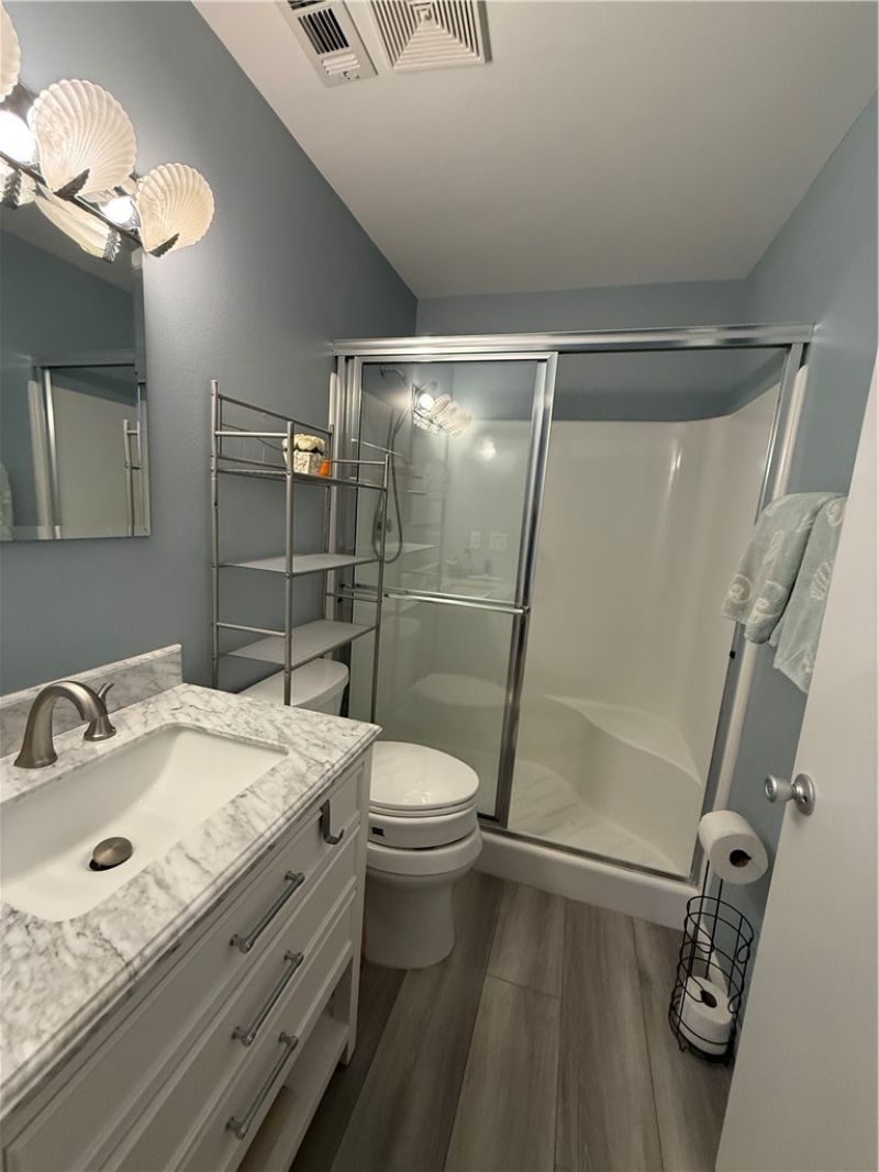 99 Spring Lake Drive, Unit 101, Vero Beach, FL 32962 Photo