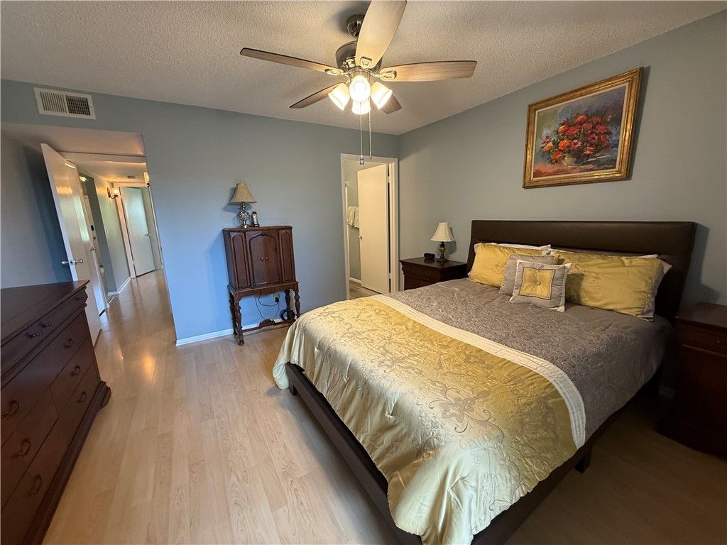 99 Spring Lake Drive, Unit 101, Vero Beach, FL 32962 Photo
