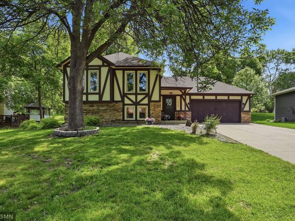7024 Polaris Lane N, Maple Grove, MN 55311