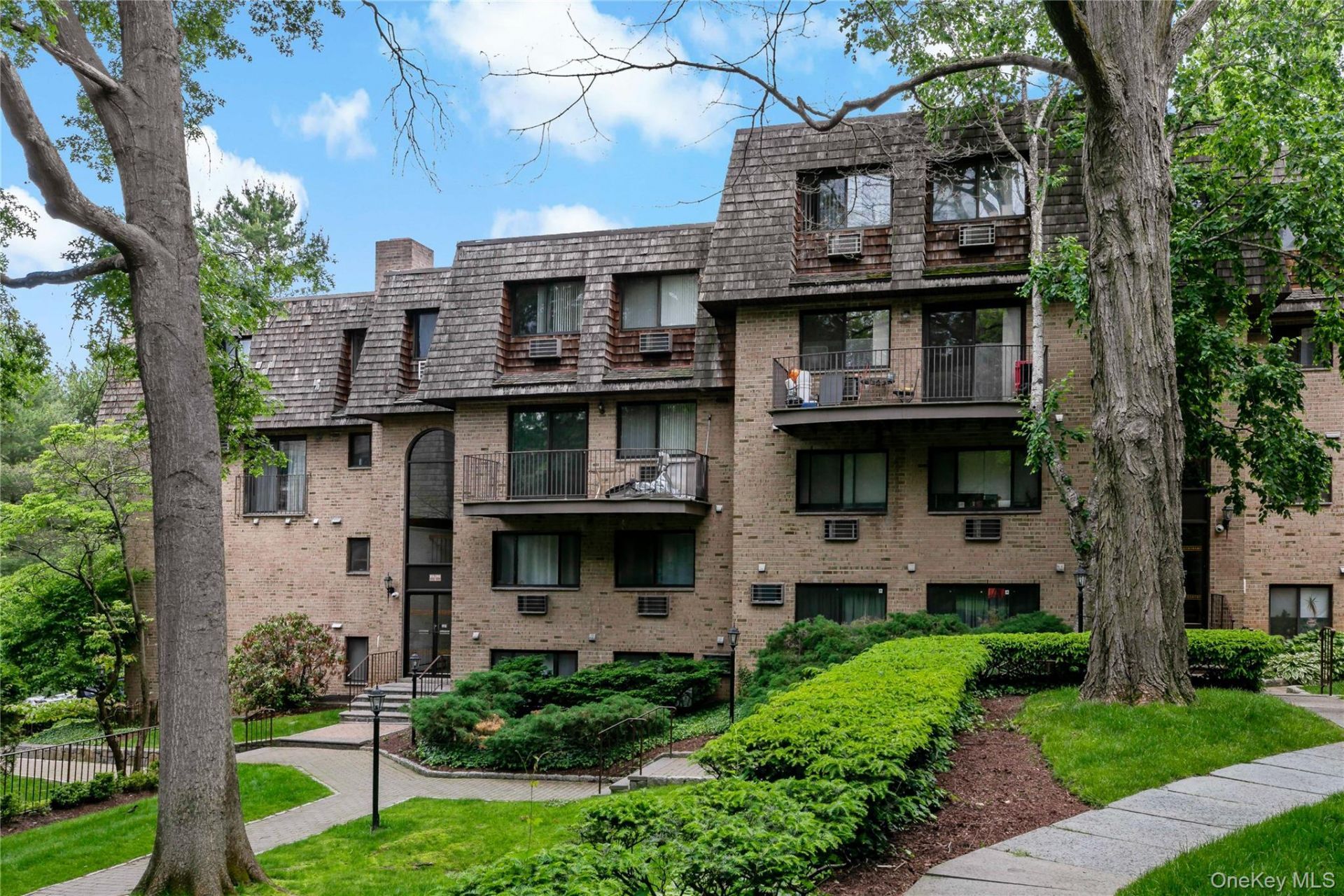 500 Central Park Avenue, Unit 323, Scarsdale, NY 10583 Main Photo
