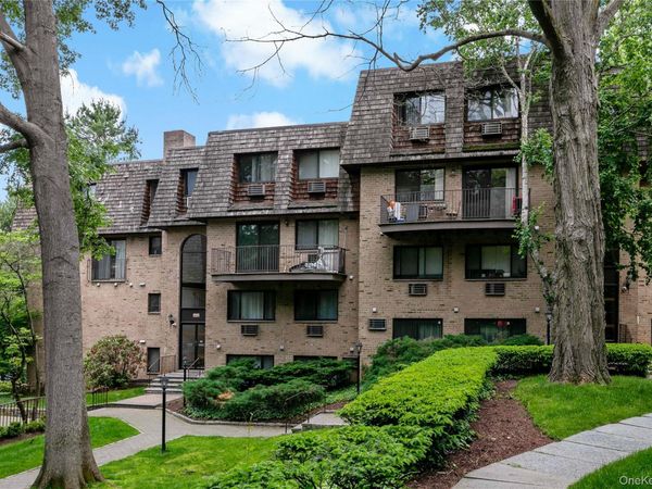 500 Central Park Avenue, Unit 323, Scarsdale, NY 10583