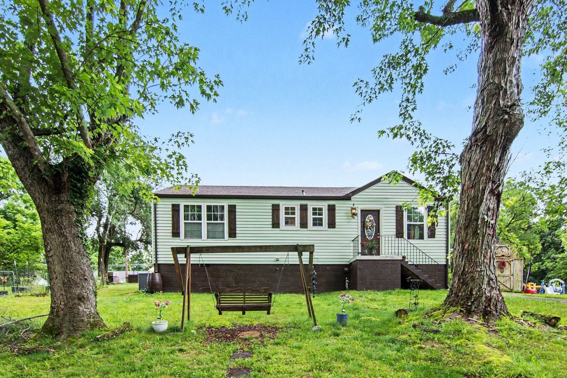 971 Woody Hills Dr, Clarksville, TN 37040 Main Photo